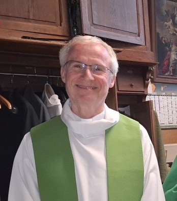 Un nouveau visage à Pacy-sur-Eure, le Père Samuel